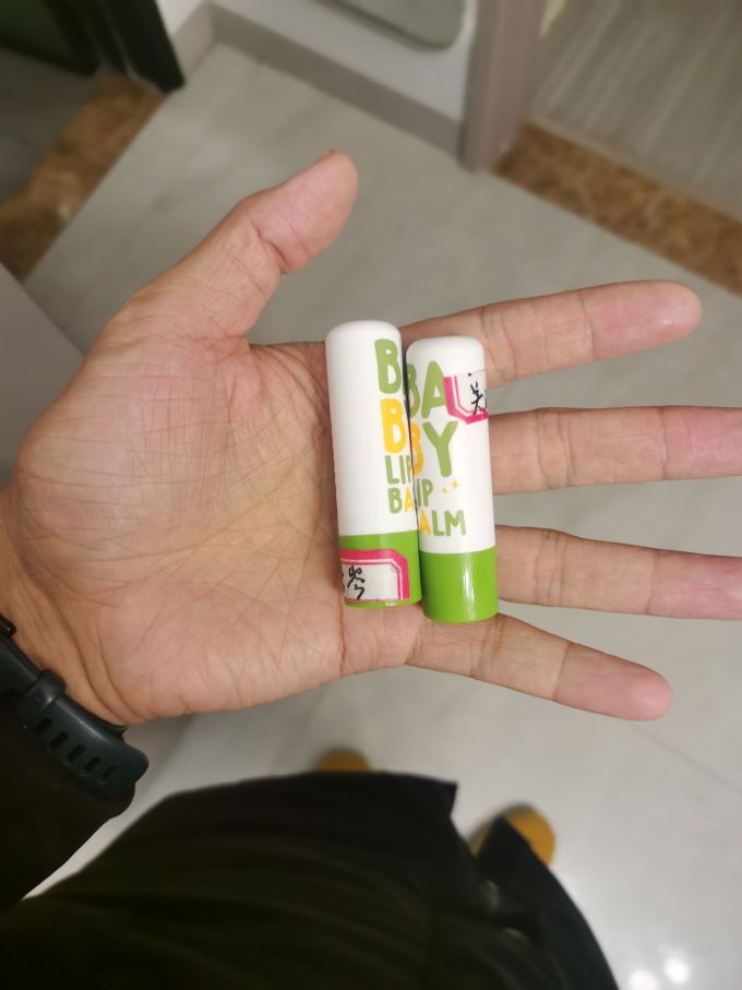 润本婴儿润唇膏