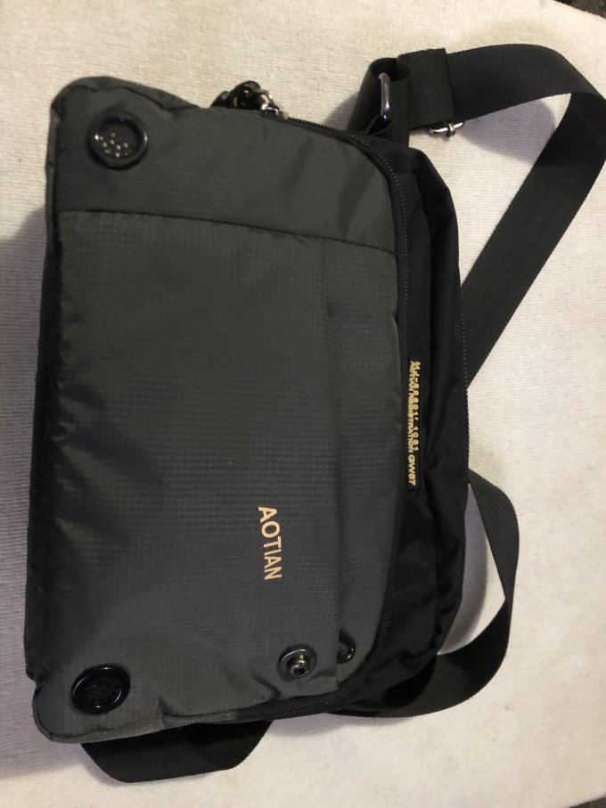 aotian男士单肩斜挎包怎么样 2021新款挎包男士包包休闲斜跨轻便收钱