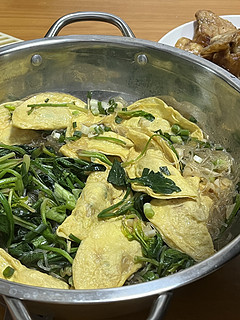 蛋饺菠菜粉丝汤就是最好吃的！ 