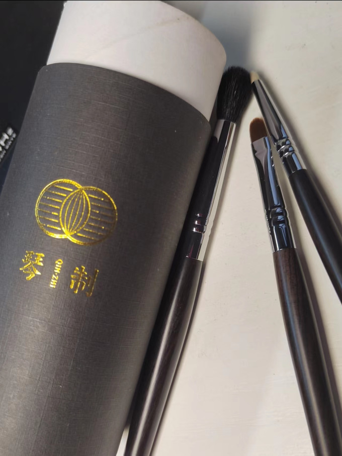 琴制化妆刷
