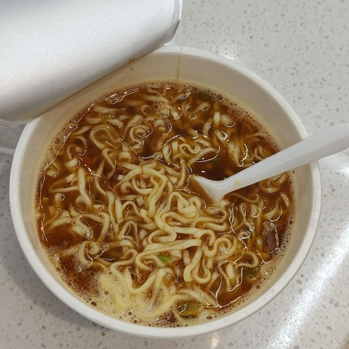公仔方便速食