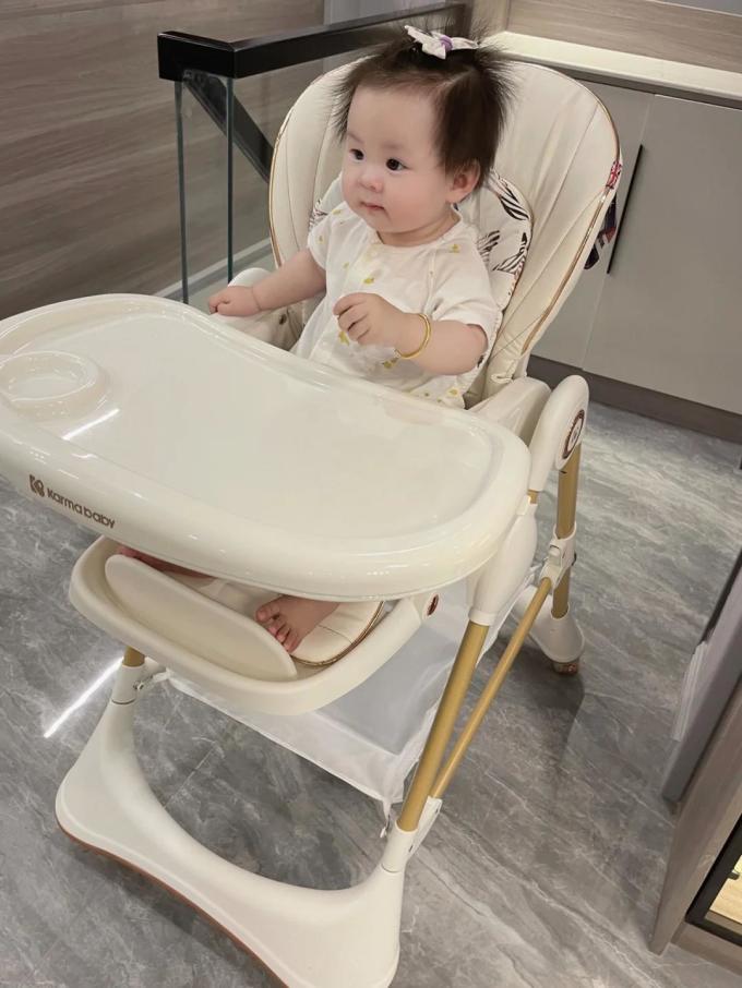 暖蓝婴儿餐椅