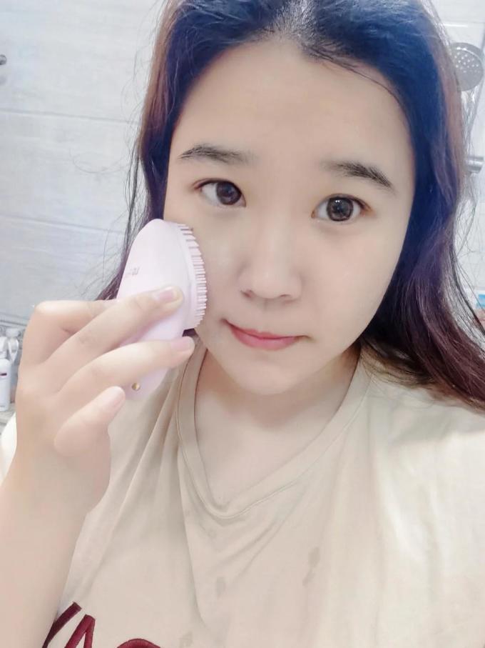 乐金洁面仪