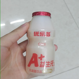 好喝又好玩的优乐多乳酸菌牛奶