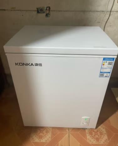 冰柜的冷冻效果很好，运行的声音边很小。