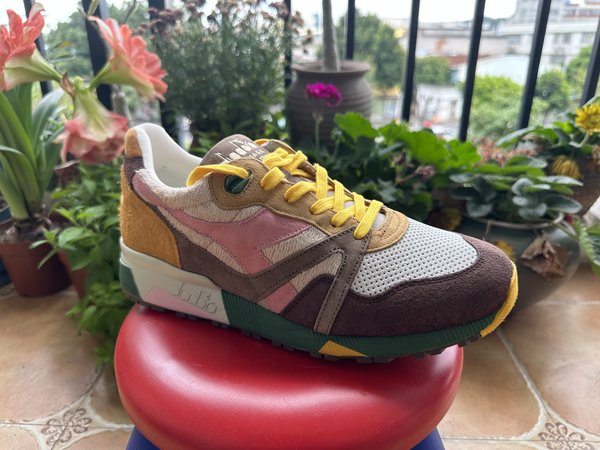 Diadora N9000 Leone