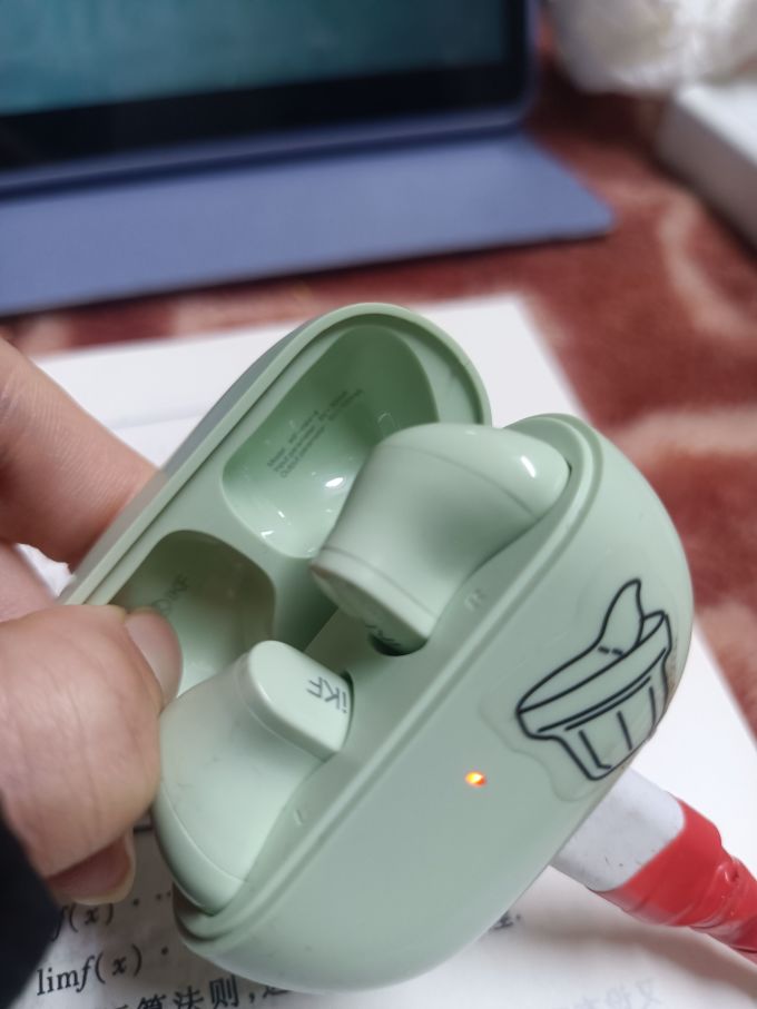蓝牙耳机