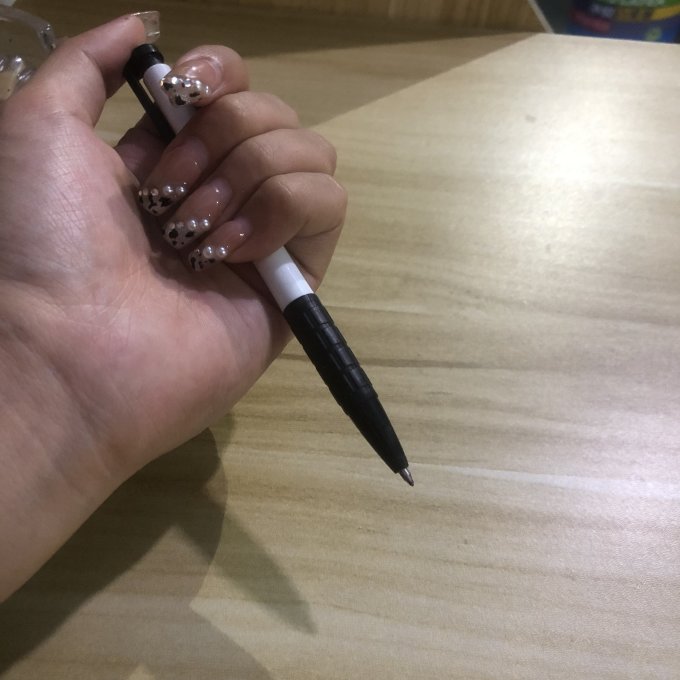 齐心中性笔