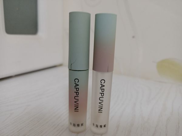 Cappuvini卡泡睡莲滋润唇膏