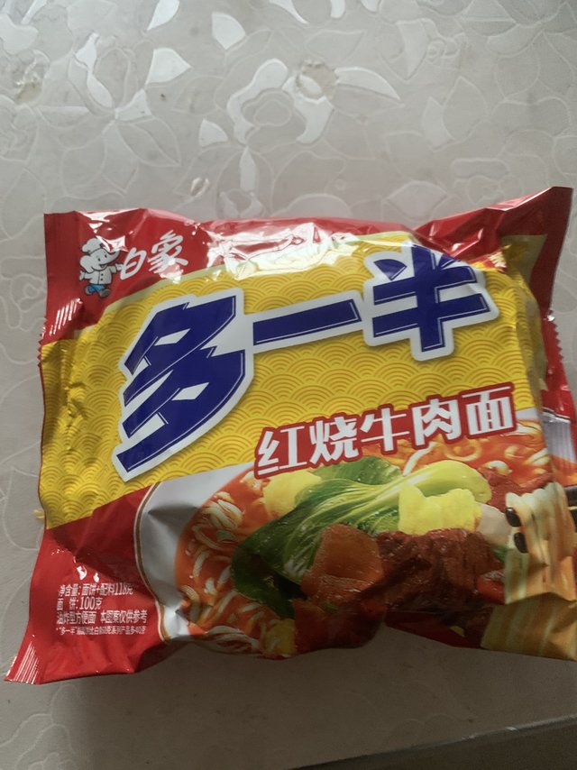 白象多一袋红烧牛肉面
