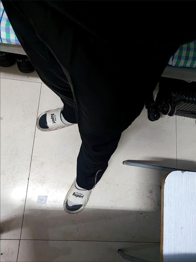 直筒拉链黑色青年小西裤