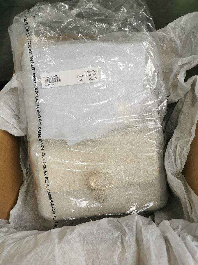 蔻驰女士单肩包