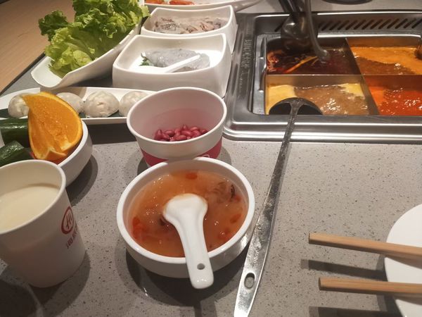 情人节带上对象一起去吃海底捞吧