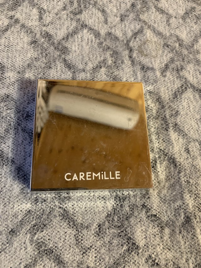 闪闪亮亮脸都膨起来啦