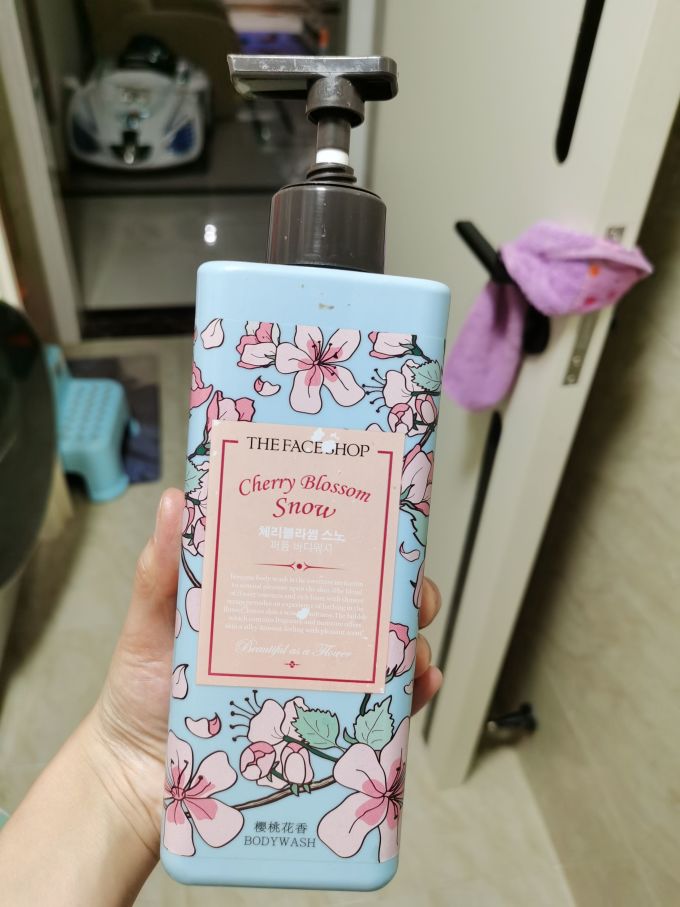 菲诗小铺沐浴露