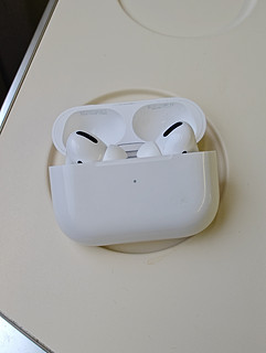 用了一年的礼物：Airpods Pro简单晒