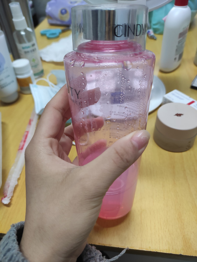仙蒂奈儿爽肤水