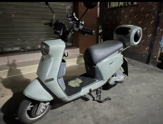 爱玛小乔电动自行车Q160
