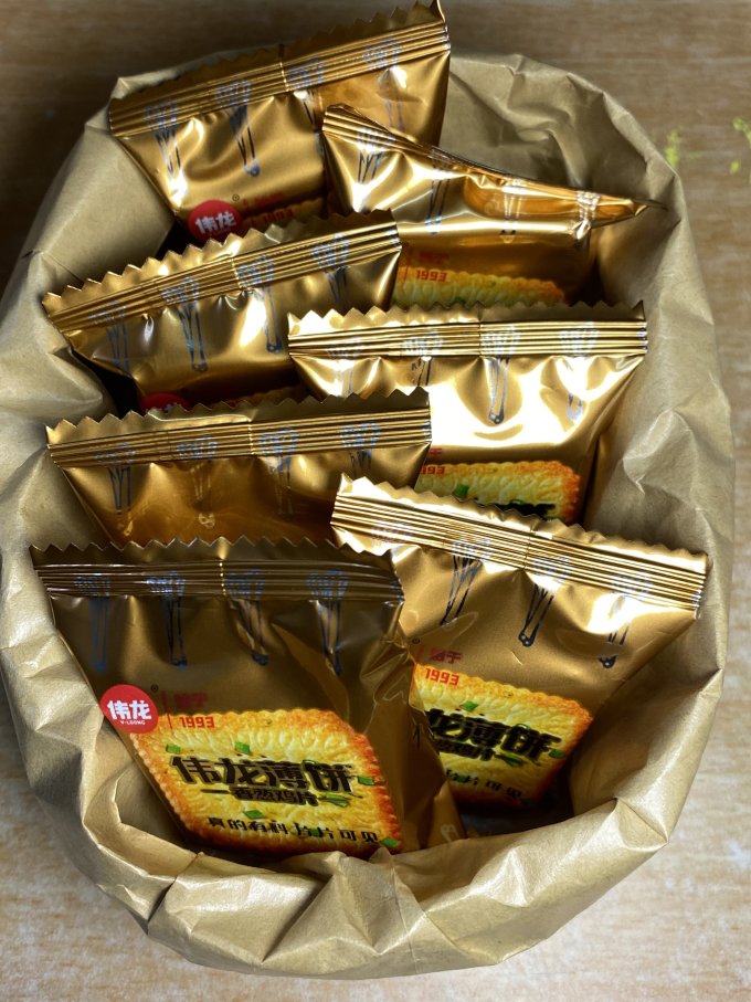 伟龙饼干