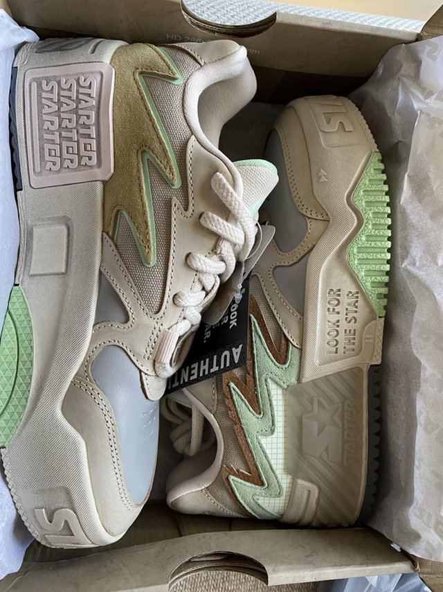 檀健次同款女板鞋