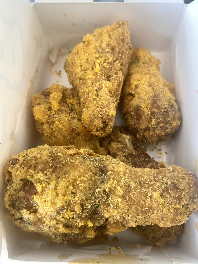 过节当然是在家吃炸鸡
