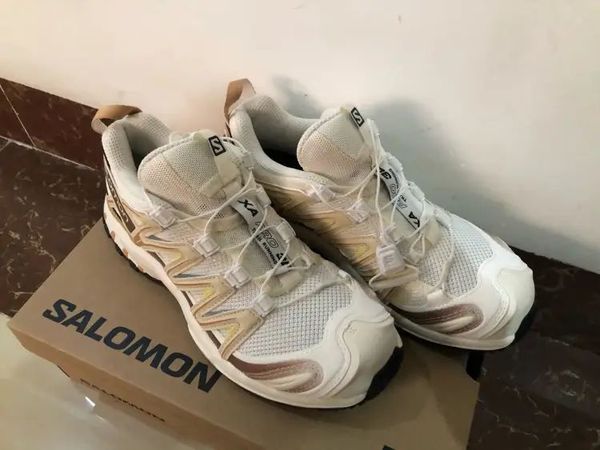 春游户外装备萨洛蒙登山鞋