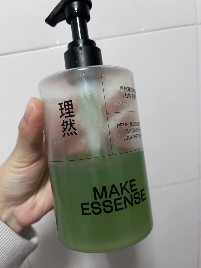 理然松木高级香沐浴露