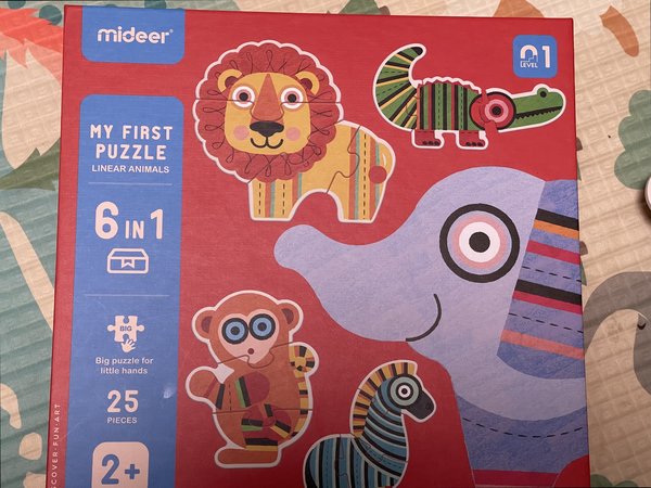 小孩子喜欢玩，再次买个儿童拼图