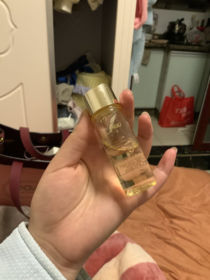 肌肤之钥爽肤水