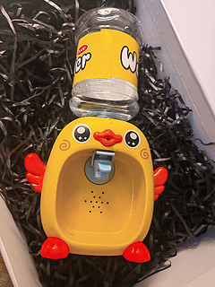 是可爱的鸭鸭饮水机呀～