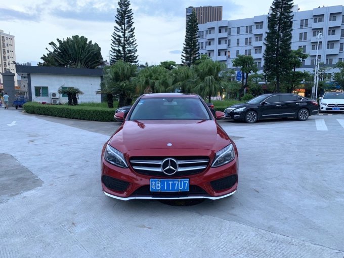 奔驰中大型车