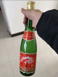 口粮酒还得是“绿脖西风”，老友聚会整两瓶