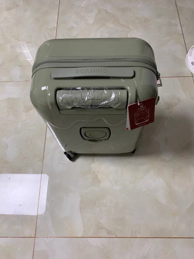 漫游旅行箱包