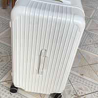 出门旅行常用行李箱