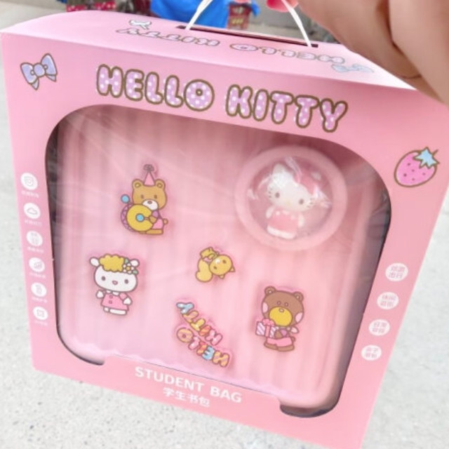 开学礼：买书包送给孩子的礼物