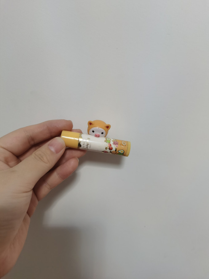 采青婴儿润唇膏