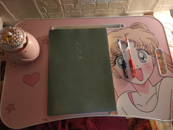 多功能的小桌子