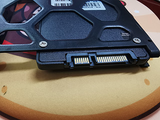 平民固态盘好选择，光威2T SSD固态硬盘
