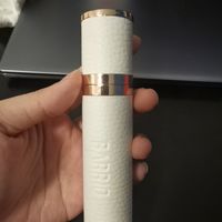 白色小羊皮香水木质香