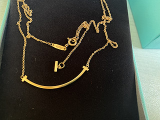 Tiffany 基础款T系列小微笑项链，玫瑰金色