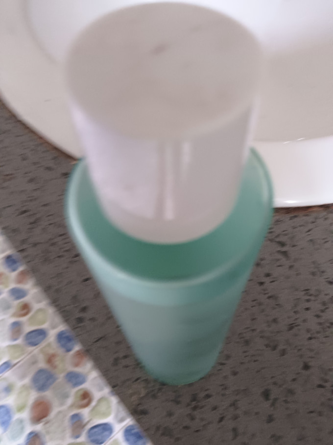黛莱皙精华乳