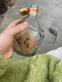 纯粮浓香型的白酒北大苍