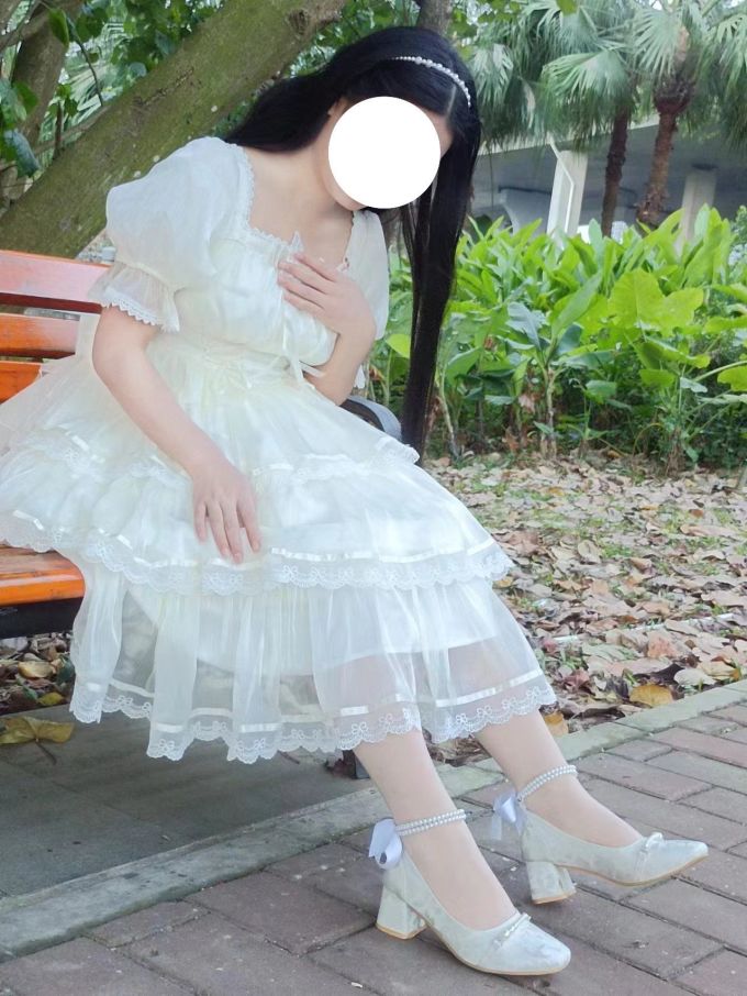 舞绣缘女士休闲鞋