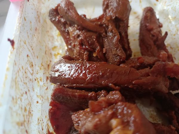 连骨头都香香辣辣的鸭锁骨