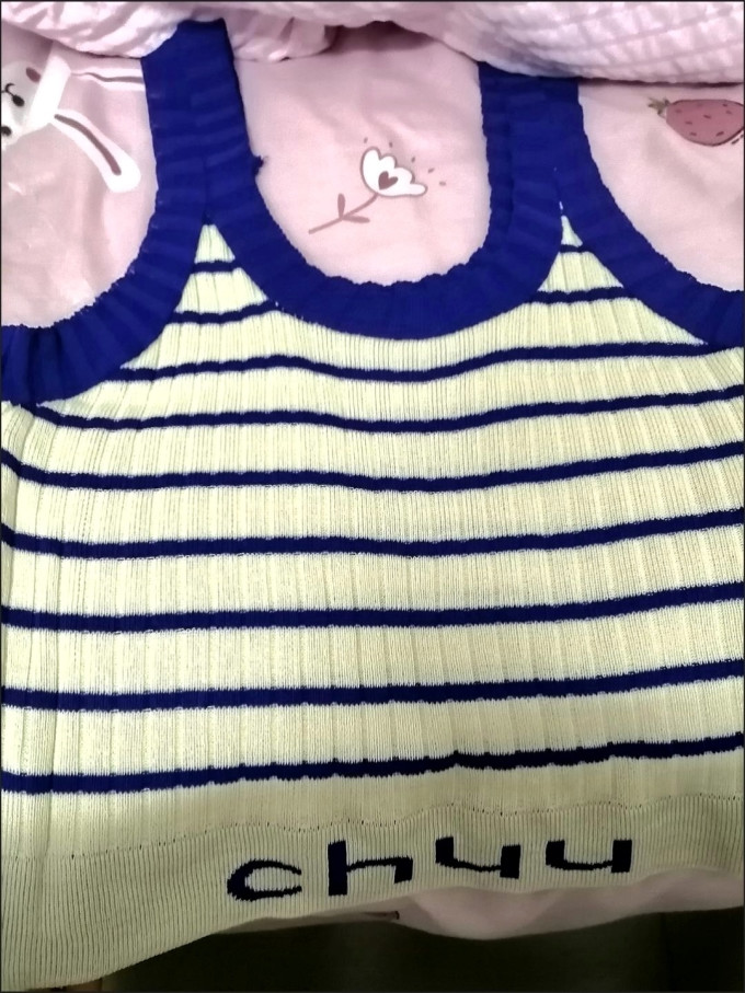 女上装