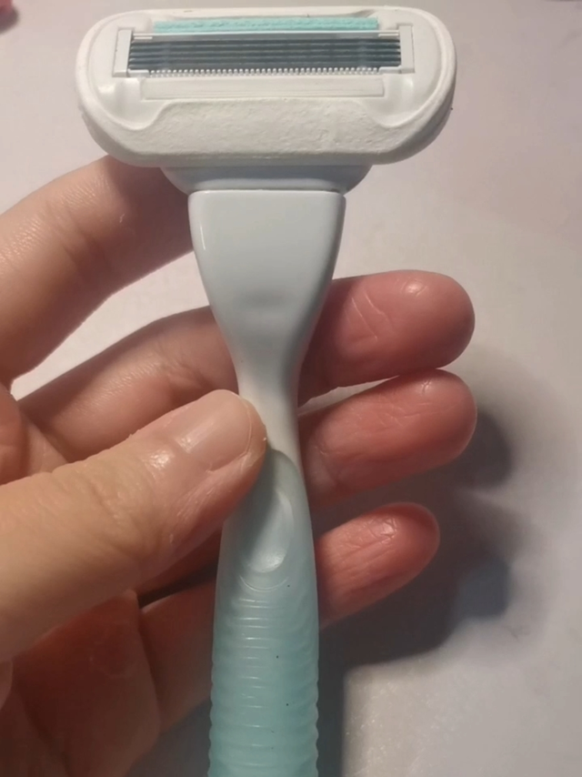 吉列芦荟呱呱刀走一波～