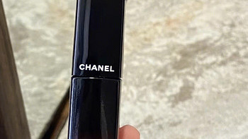 Chanel/ 香奈儿唇釉83，好水嫩！