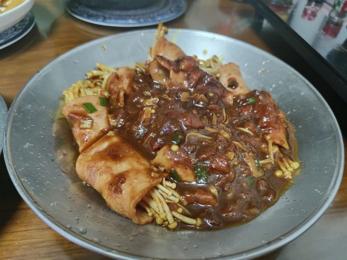 恒慧餐饮美食