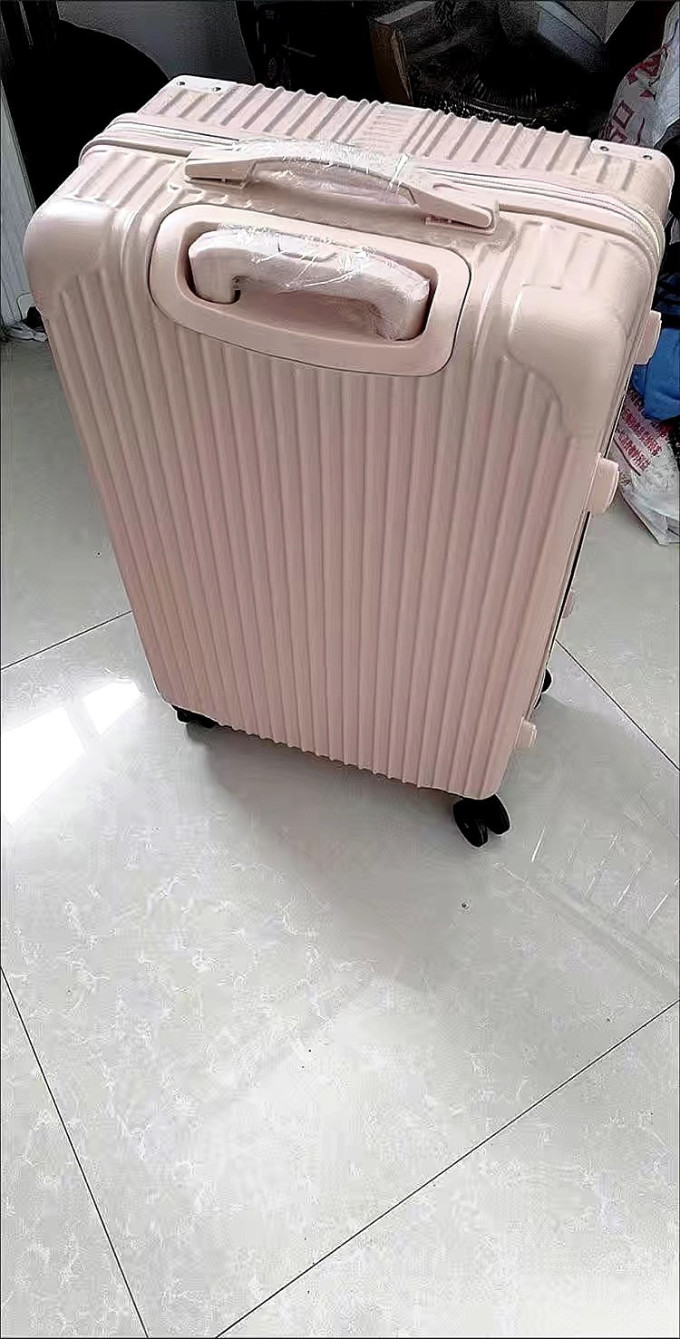 拉杆箱