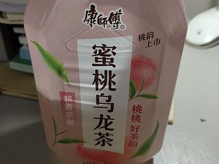 康师傅蜜桃乌龙茶很好喝❤️